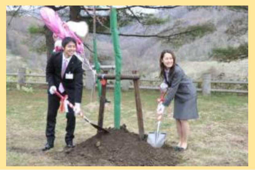 鈴木直道知事 嫁 麻奈美夫人との馴初めは 夫への献身ぶりがヤバい 画像 Kerorin S Life Scoop